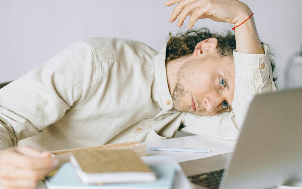 En person som søker jobb.